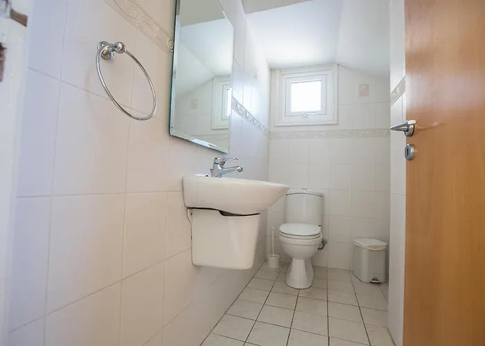 Theodora 27 * Протарас